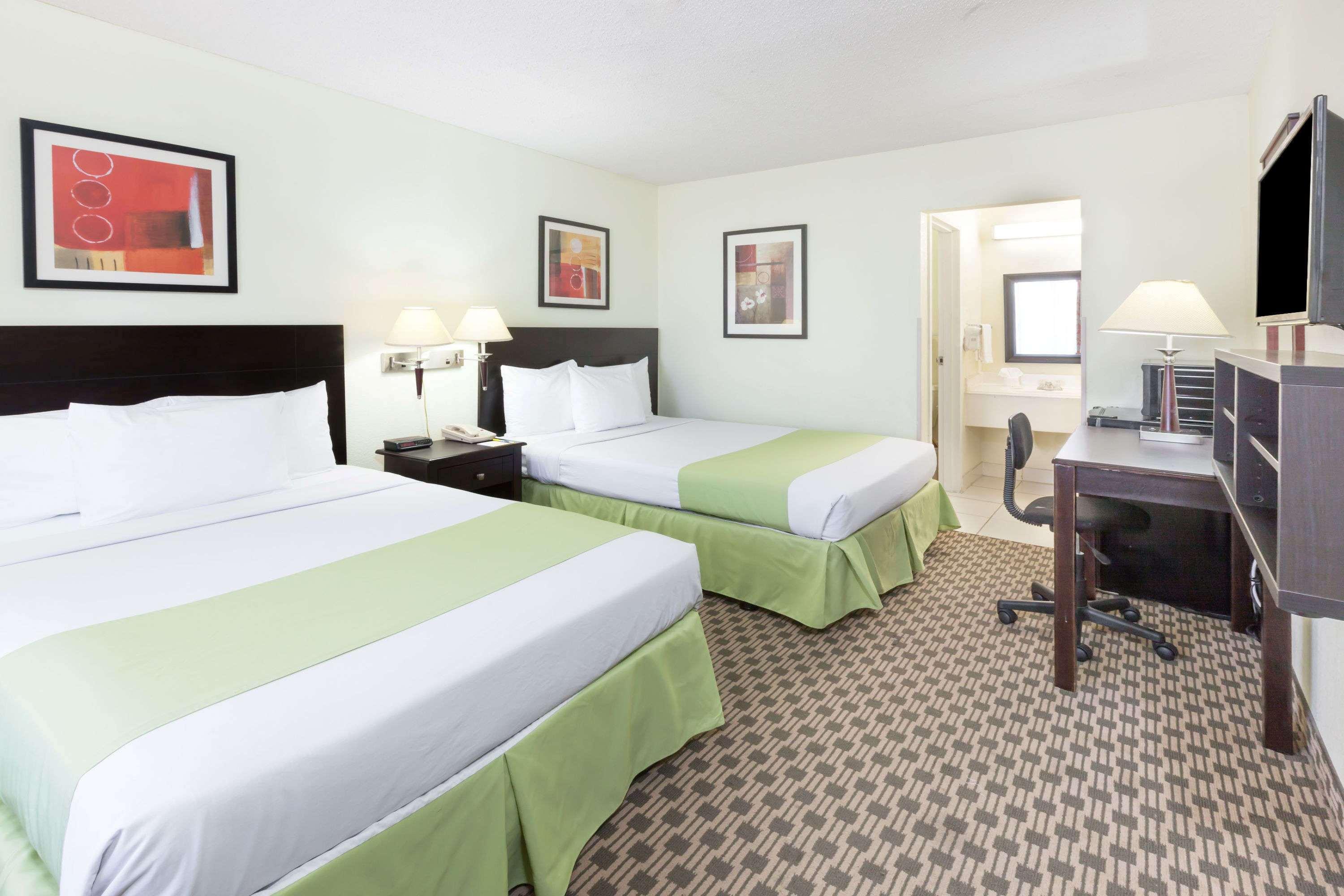 Days Inn By Wyndham Irving Grapevine Dfw Airport North Eksteriør billede