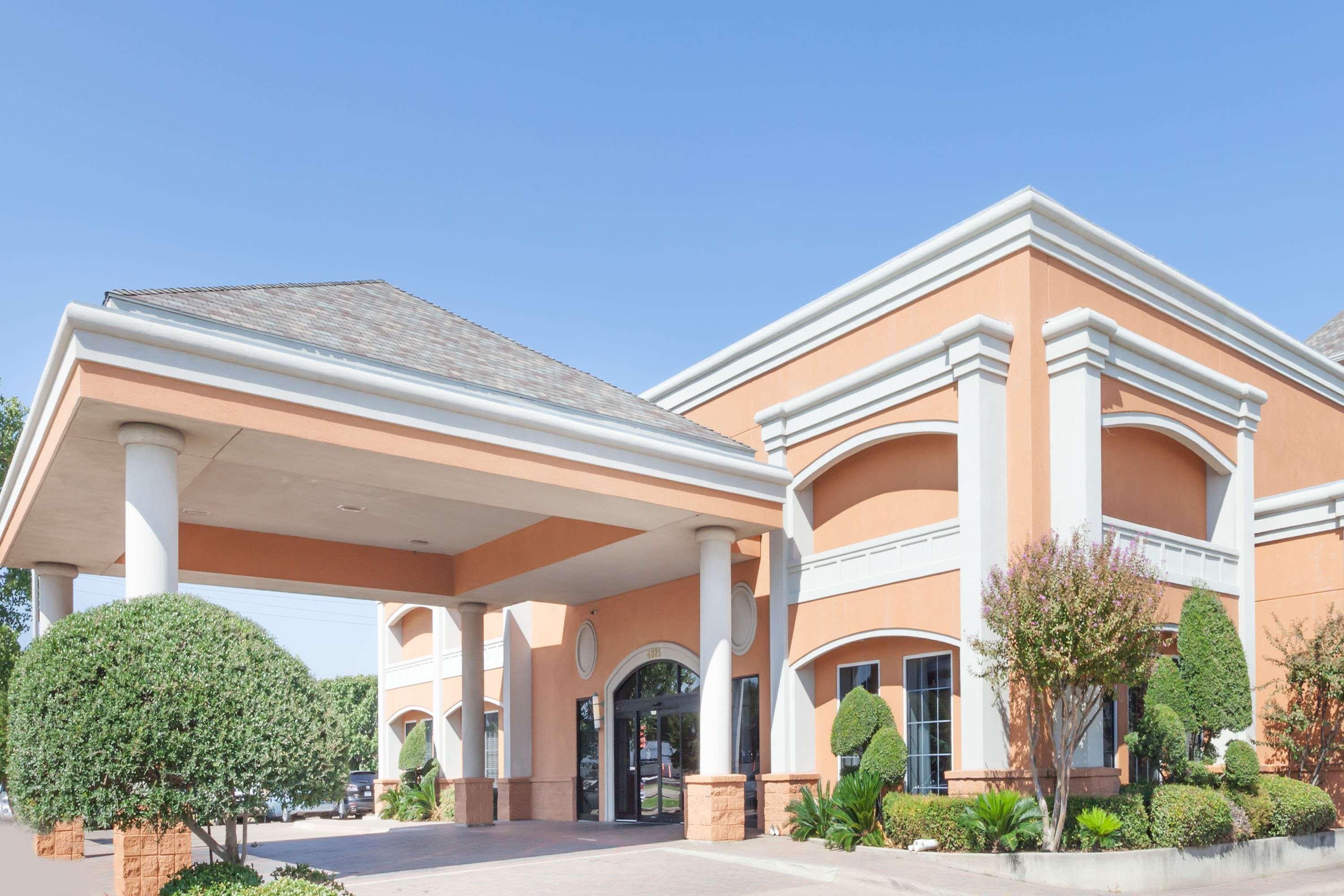 Days Inn By Wyndham Irving Grapevine Dfw Airport North Eksteriør billede