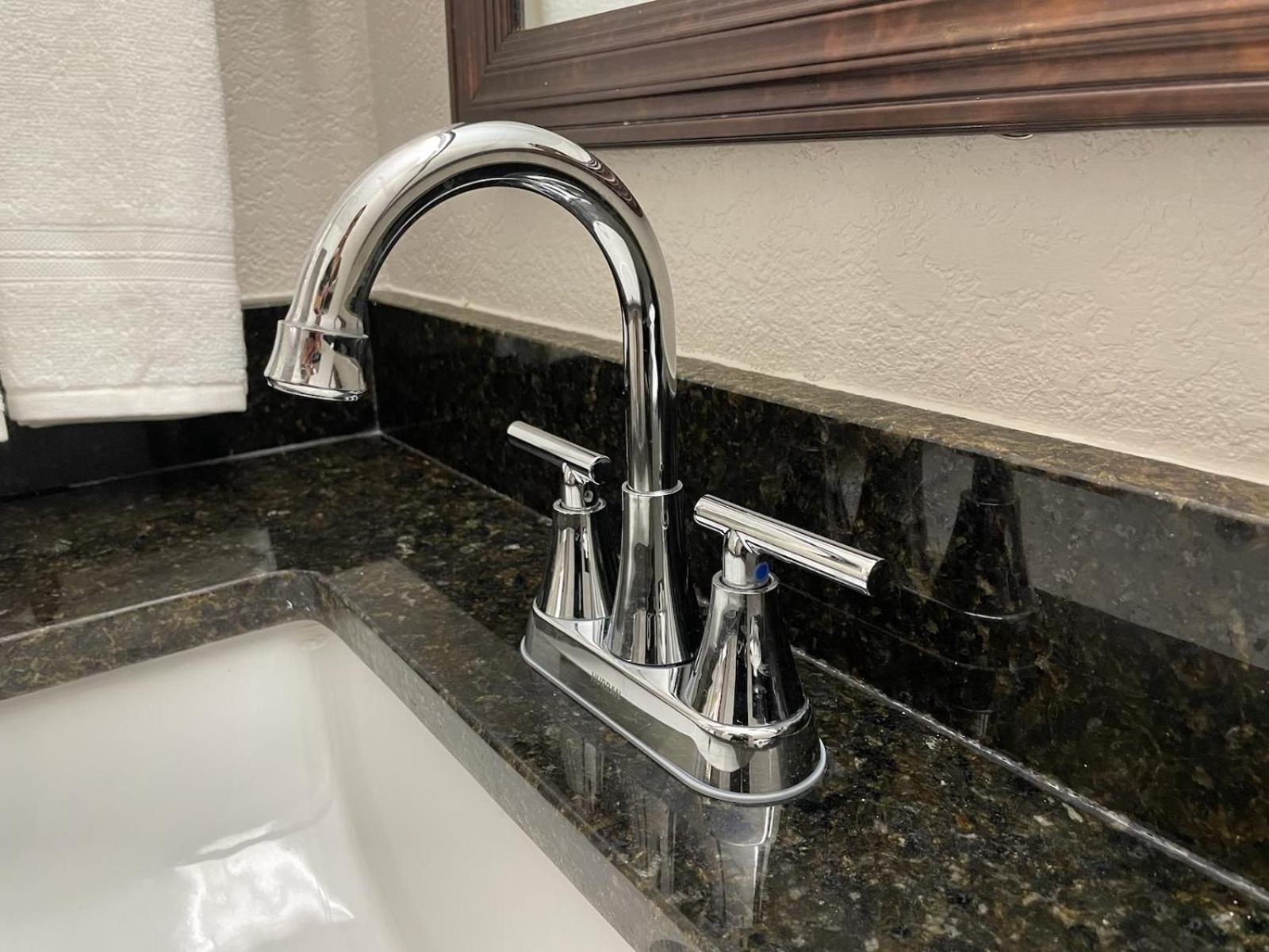Days Inn By Wyndham Irving Grapevine Dfw Airport North Eksteriør billede