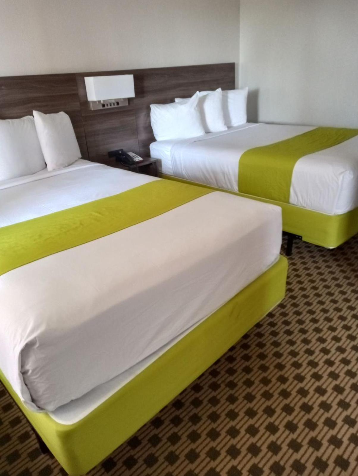 Days Inn By Wyndham Irving Grapevine Dfw Airport North Eksteriør billede
