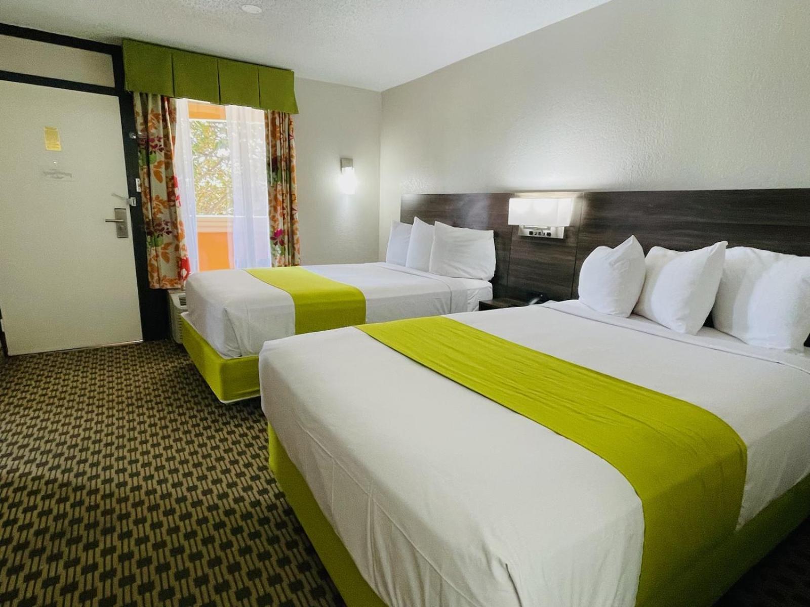 Days Inn By Wyndham Irving Grapevine Dfw Airport North Eksteriør billede